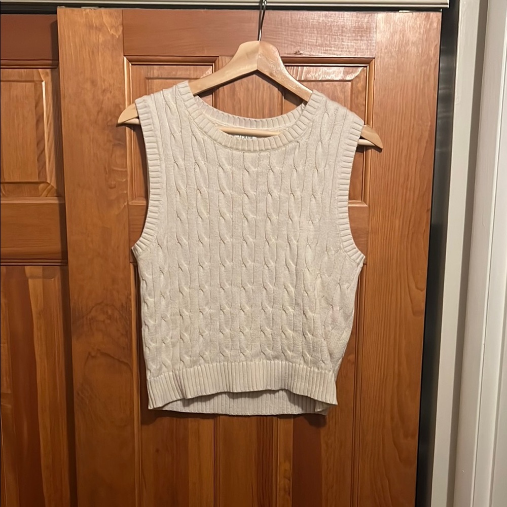 J Crew Cable Knit Sleeveless Sweater Vest